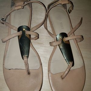 Nude flat sandals